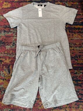ALO Yoga Men's Heather Gray Athletic Shorts and Tee Set
